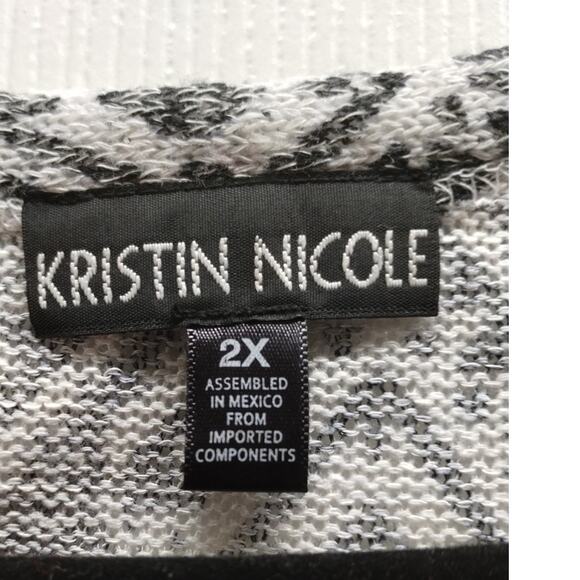 Kristin Nicole Size 2X Gray Geometric Southwest Knit Tie Neck Short Sleeve Top - Picture 5 of 6